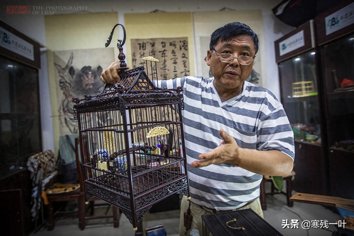 小小鸟笼浓缩了中华千年文化，七旬大师做一个花三年时间